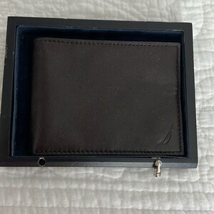 New Men’s Nautica Brown Leather Wallet